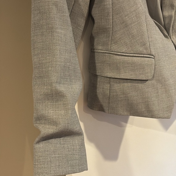 Express - Gray Fitted Blazer (Size US 8) - Picture 4 of 7